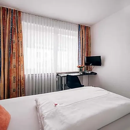 Hotel International Am Theater 3*