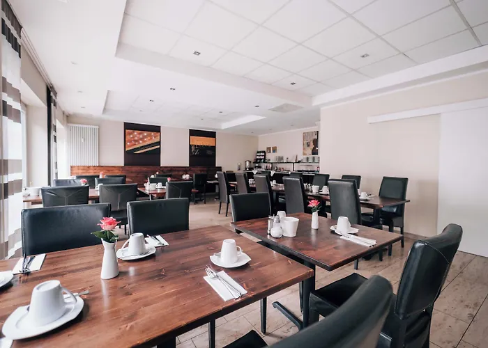 Hotel International Am Theater 3*